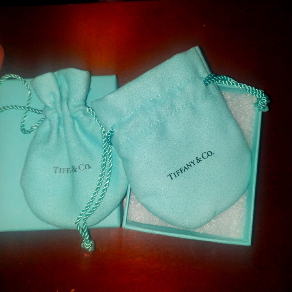TIFFANY BOX 2 BAGS